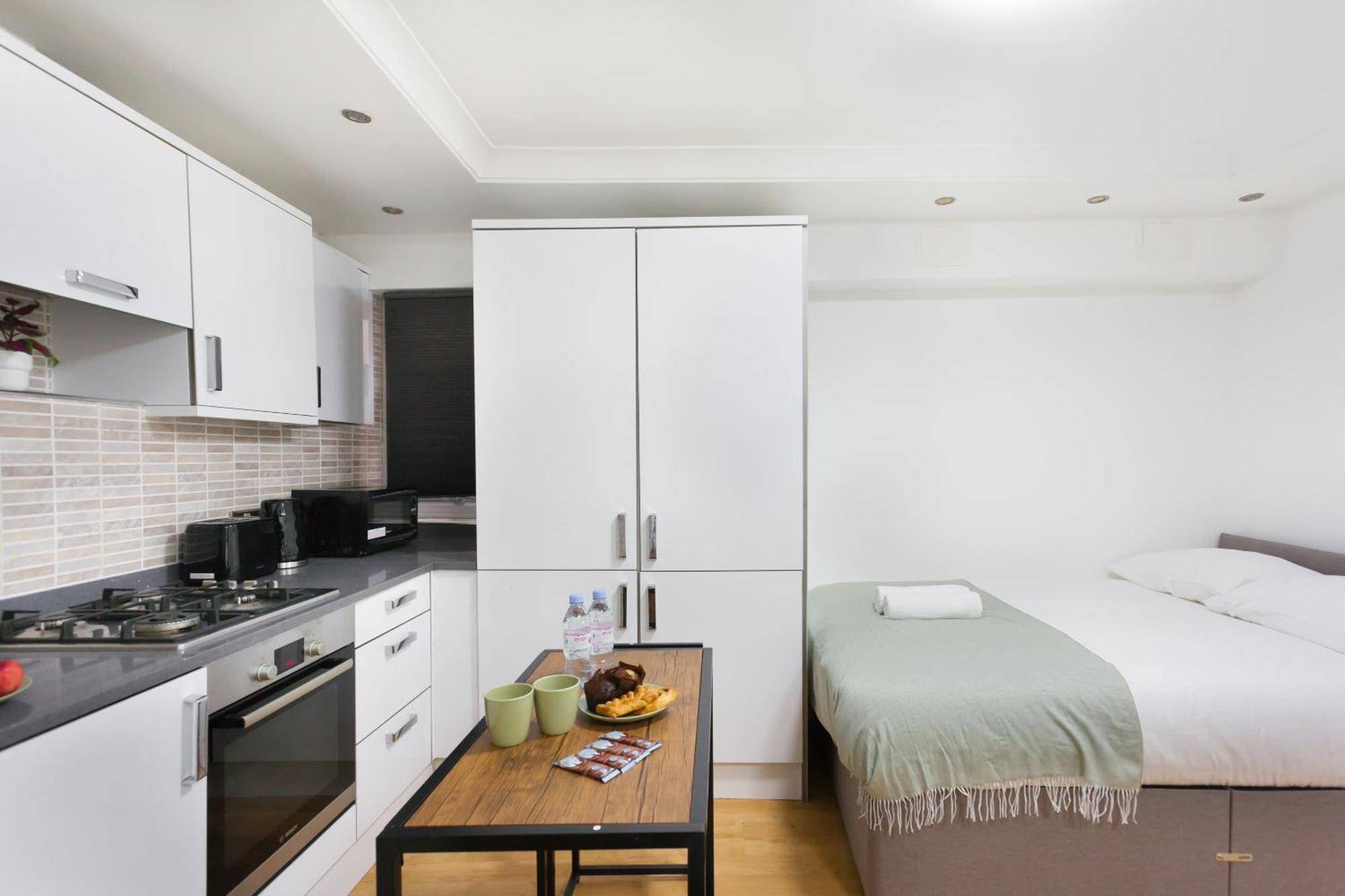 Eurostar Budget Rooms - Next To Kings Cross & Eurostar Train Station Londen Buitenkant foto