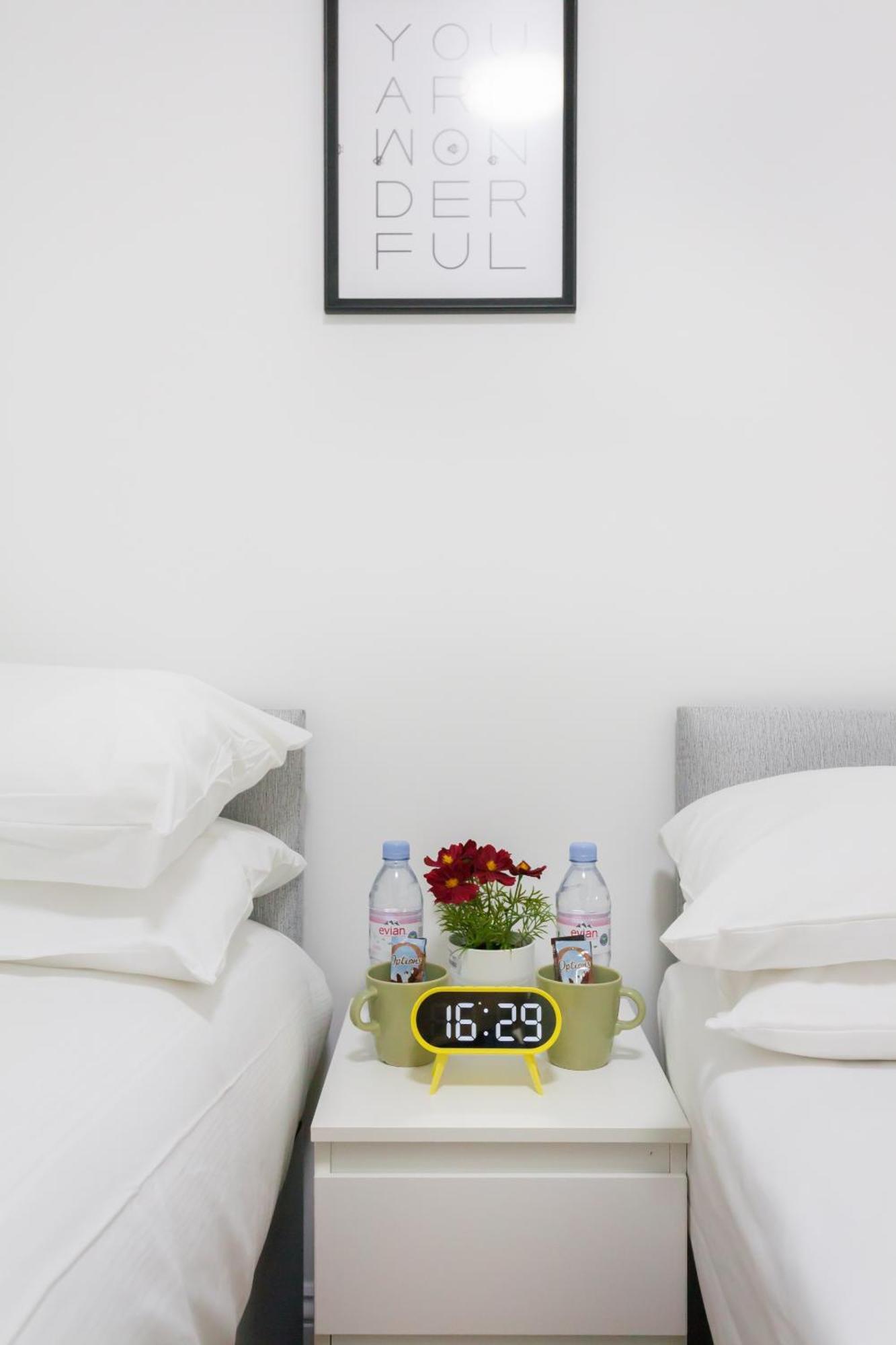 Eurostar Budget Rooms - Next To Kings Cross & Eurostar Train Station Londen Buitenkant foto