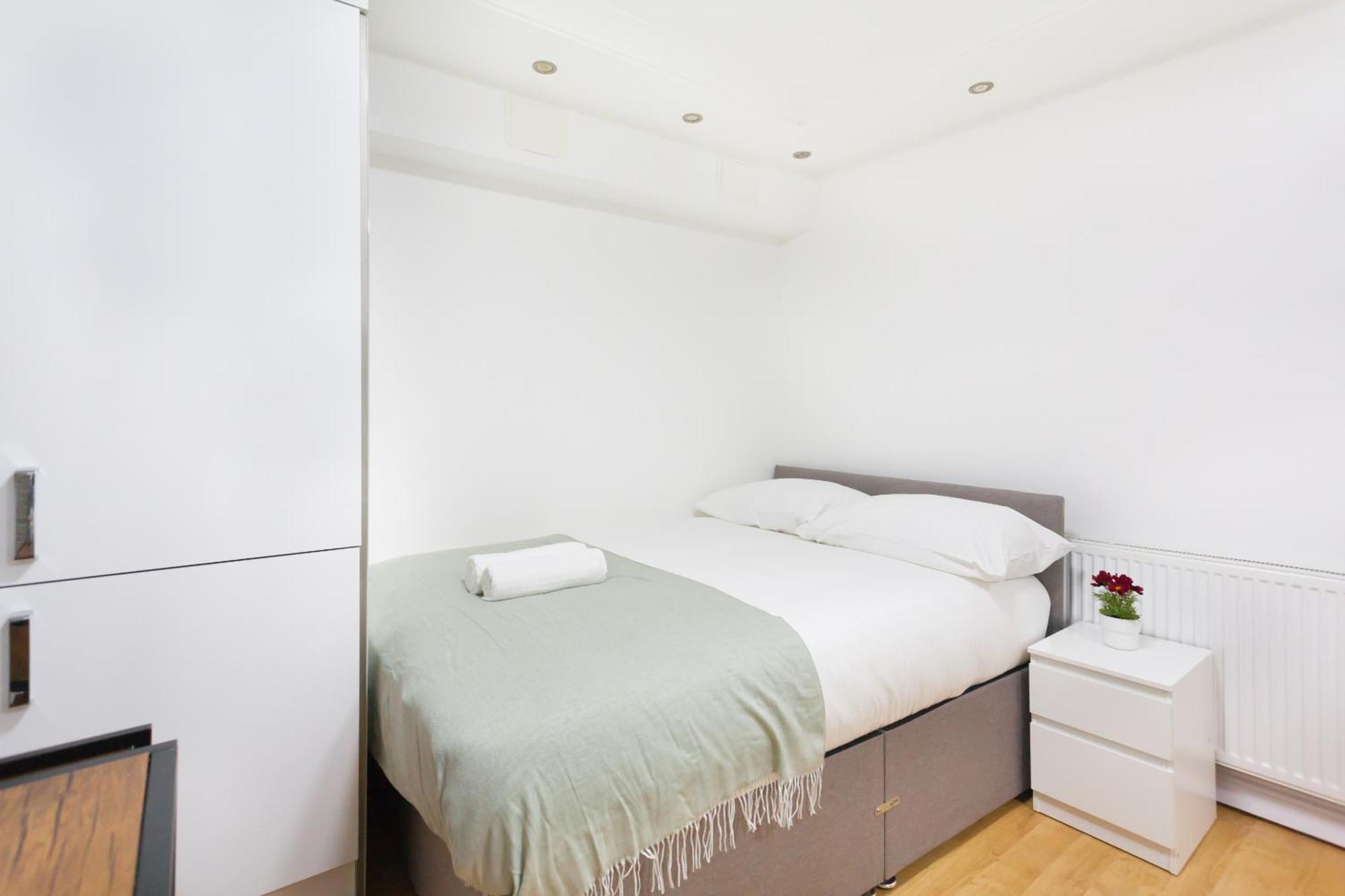 Eurostar Budget Rooms - Next To Kings Cross & Eurostar Train Station Londen Buitenkant foto