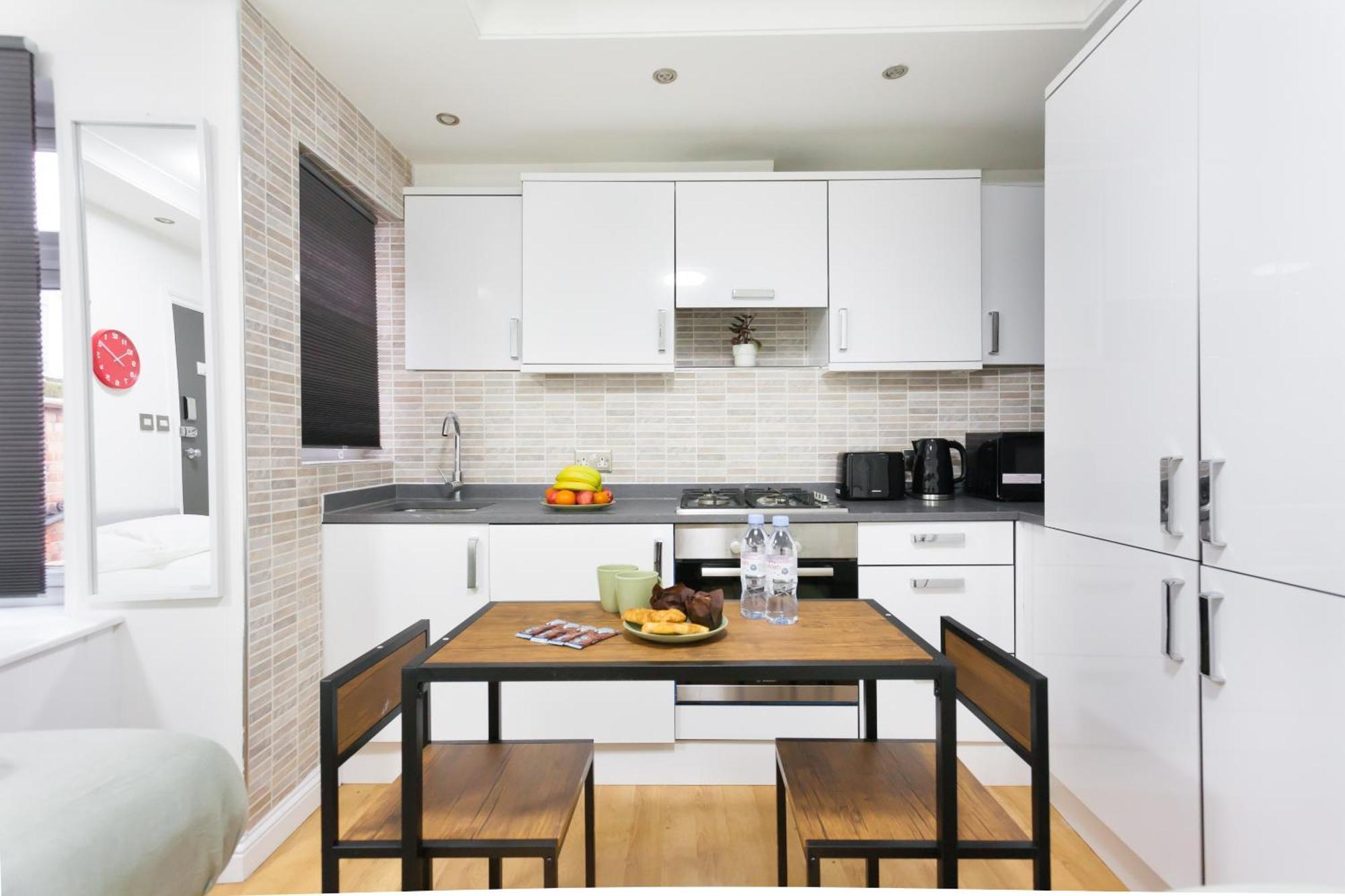 Eurostar Budget Rooms - Next To Kings Cross & Eurostar Train Station Londen Buitenkant foto