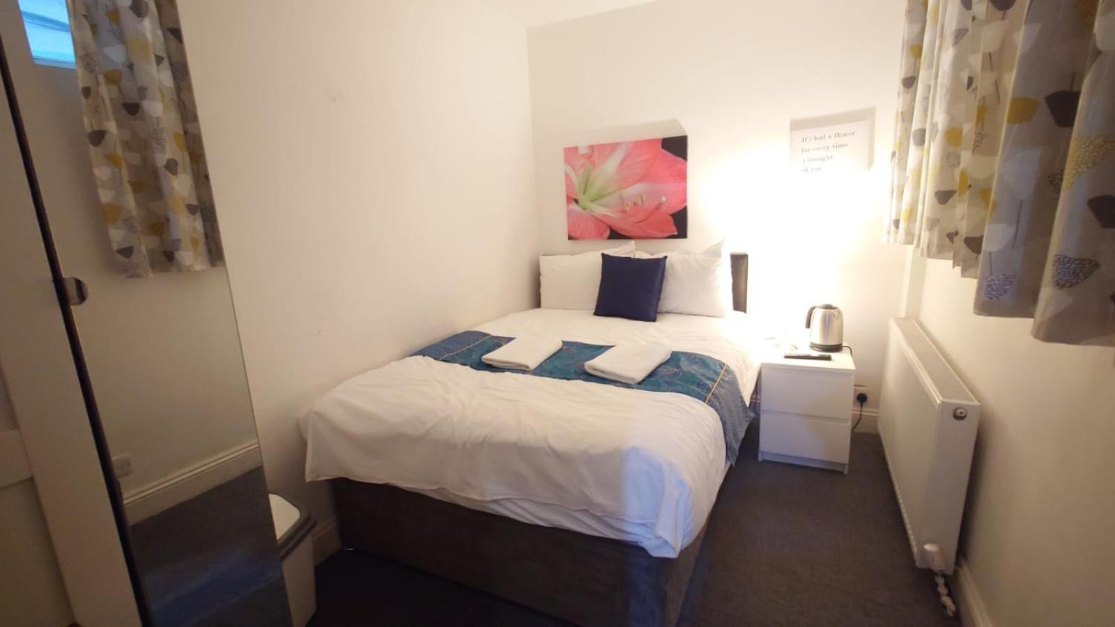 Eurostar Budget Rooms - Next To Kings Cross & Eurostar Train Station Londen Buitenkant foto